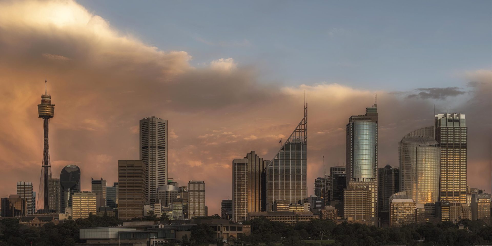 Clouds from the West Approaching Sydney CBD